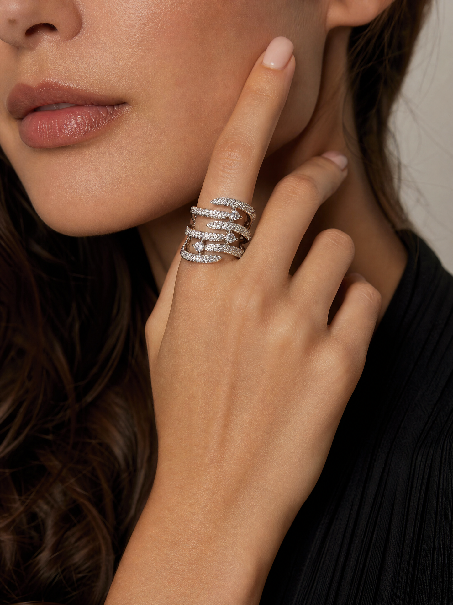 Full finger silver ring w/stones