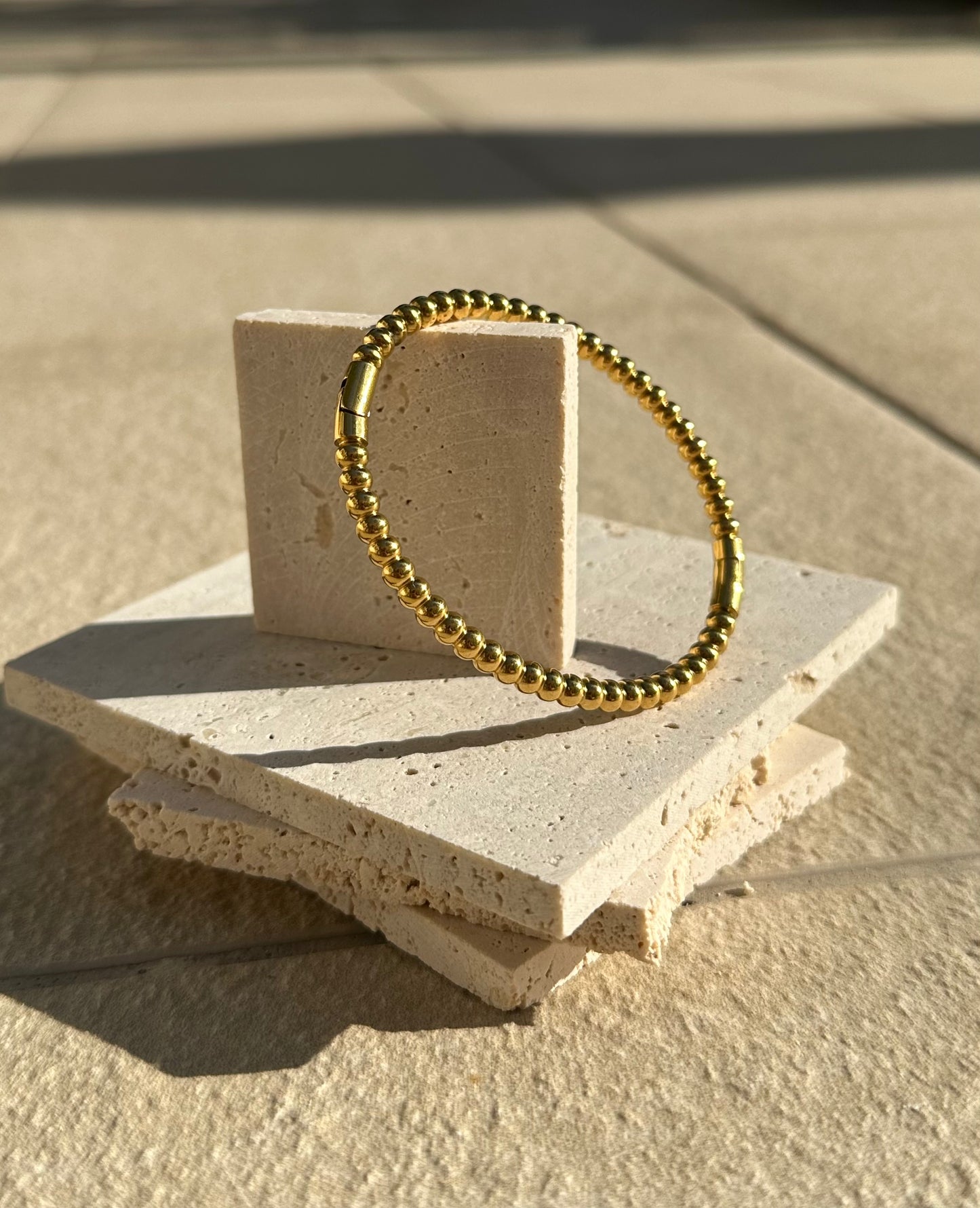 Bracelet mono gold w/round details GILTY