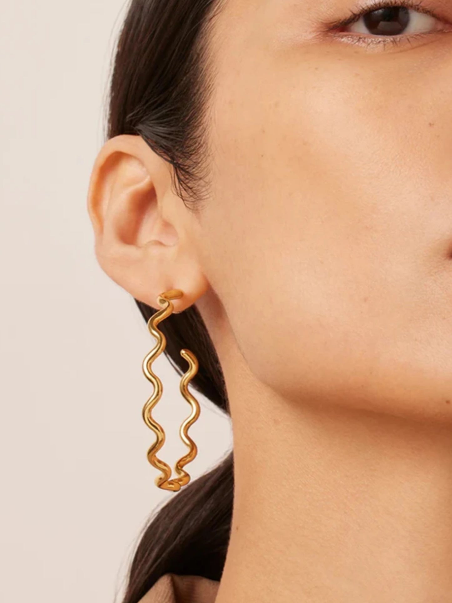 Earrings gold hoops waves GILTY