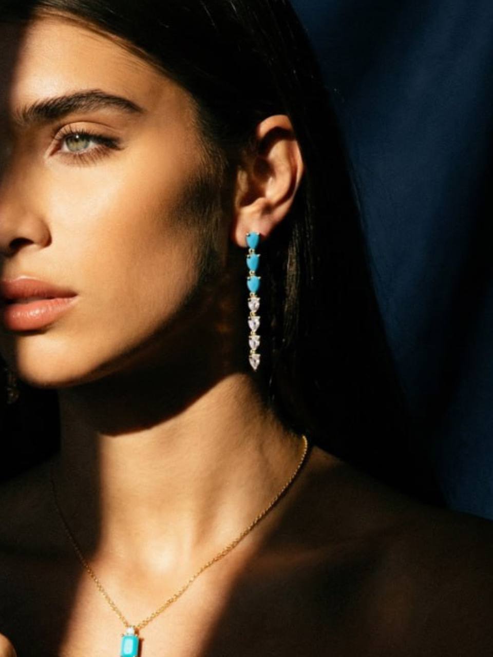 Earrings w/stones blue