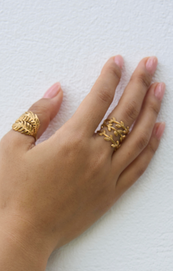 Feather gold ring