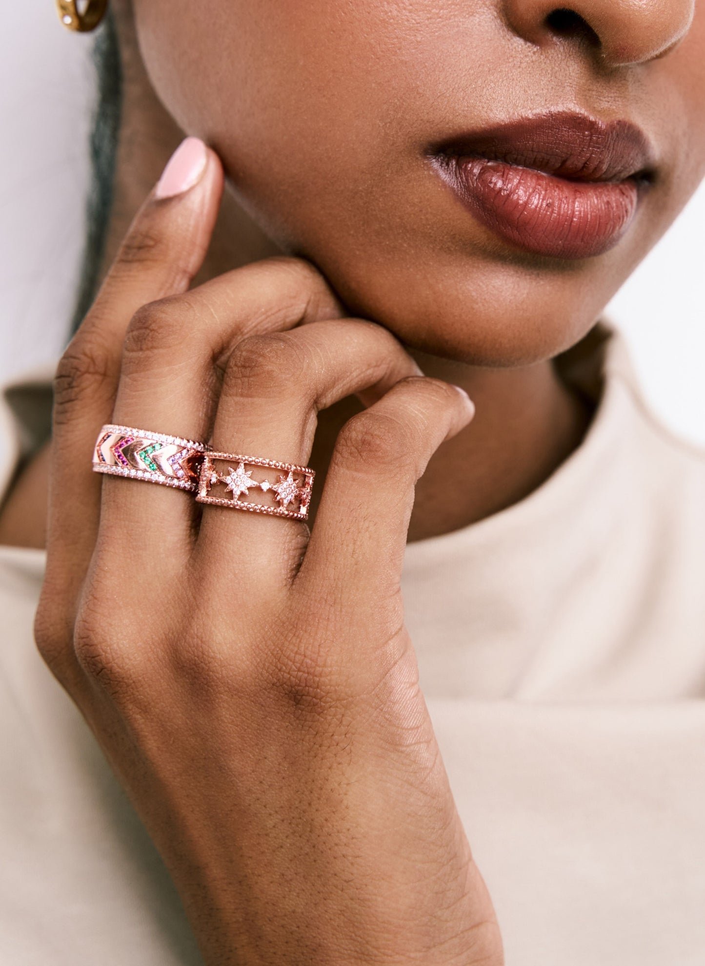 Adjustable ring w/white stars