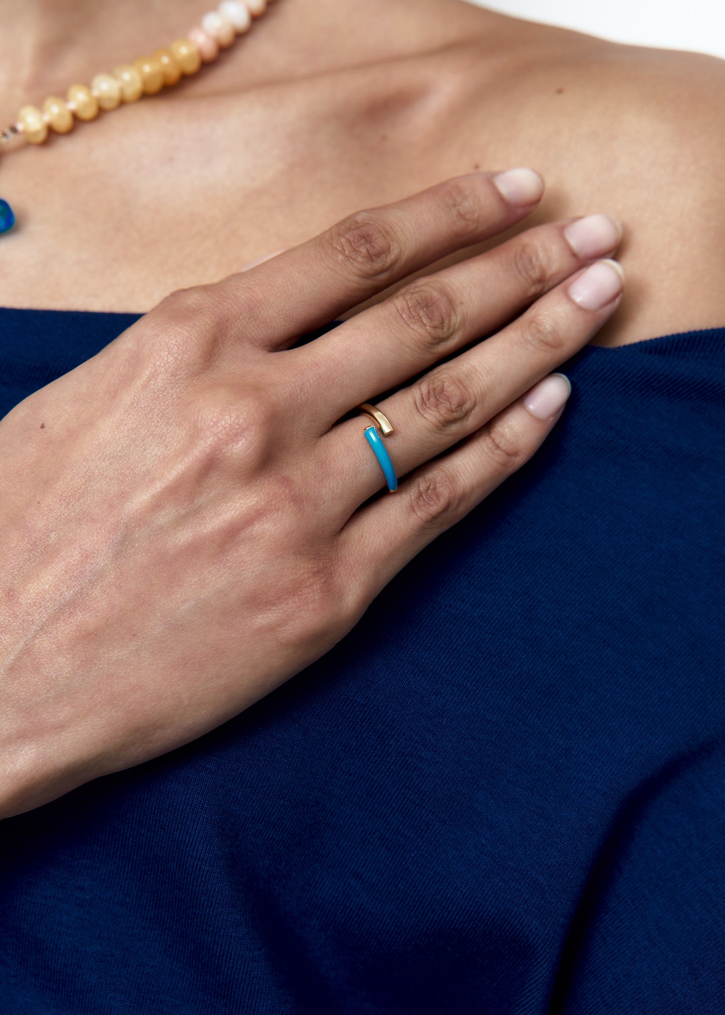 Open ring w/enamel aquamarine