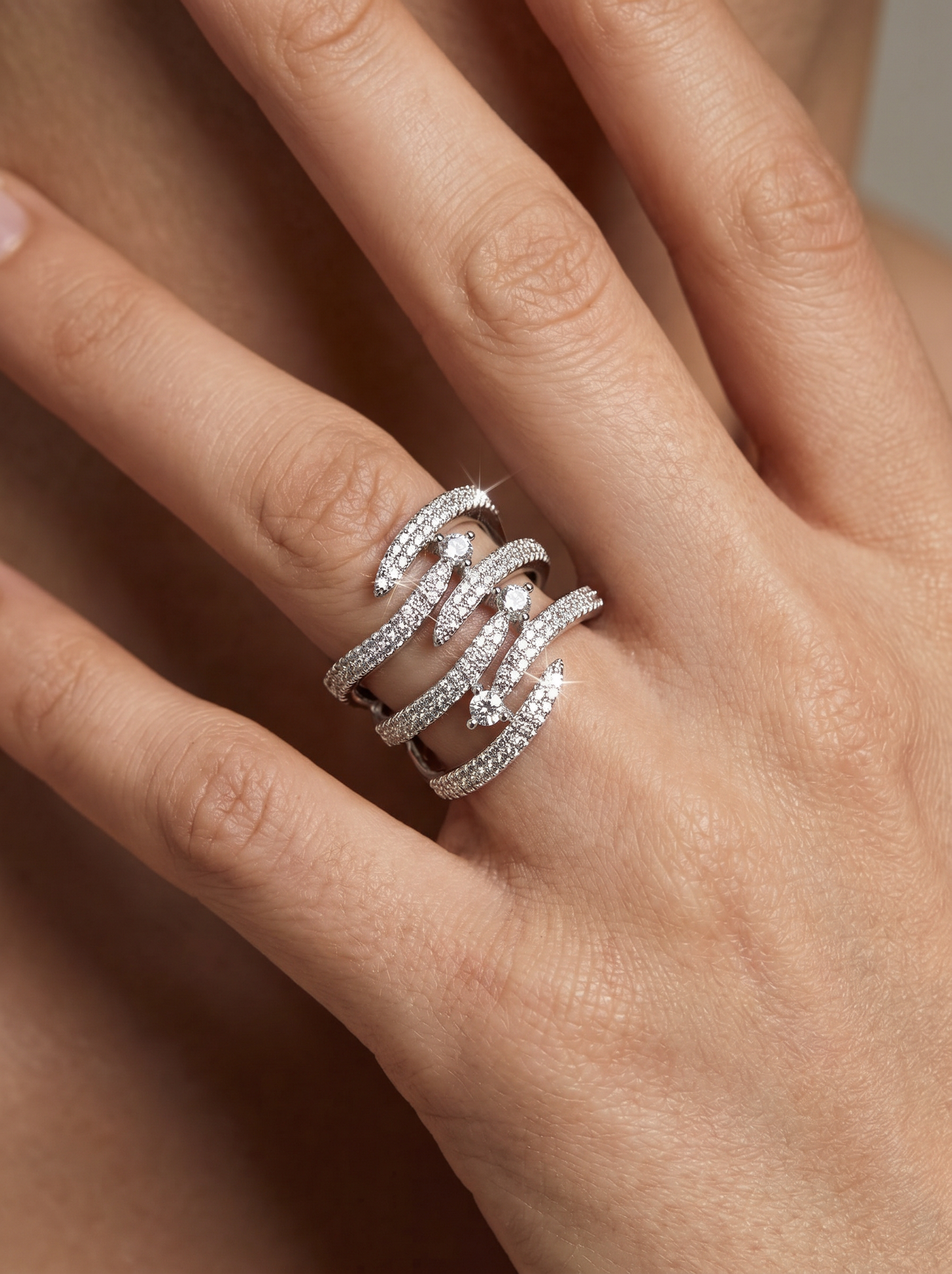 Full finger silver ring w/stones