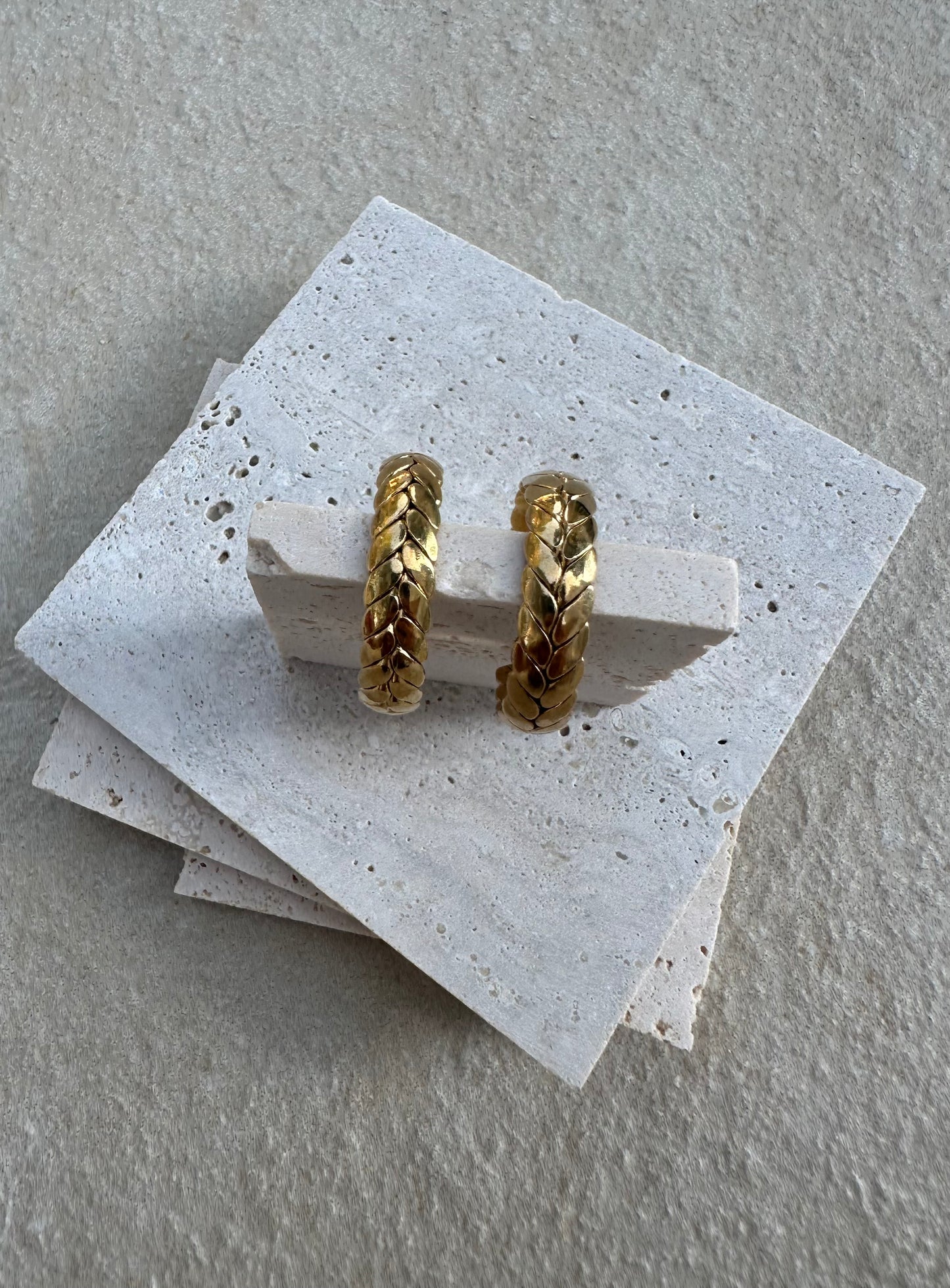 Earrings gold round spike GILTY