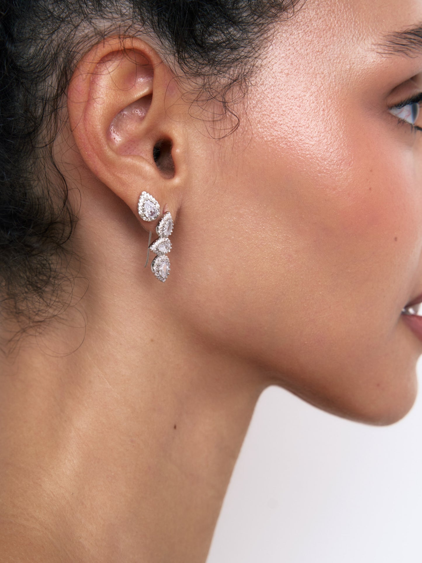 Earrings w/stones