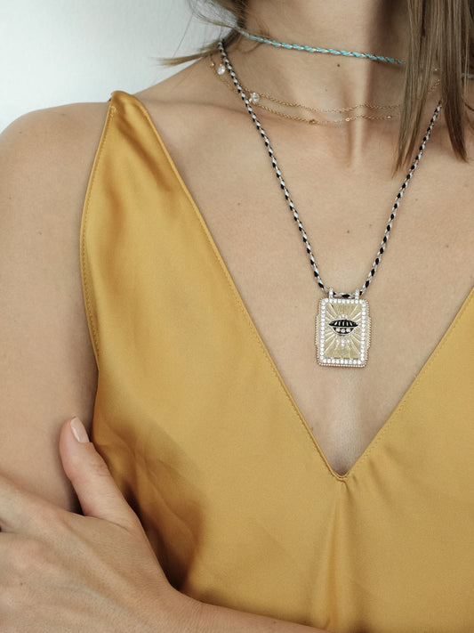 Necklace w/taro signs Plate