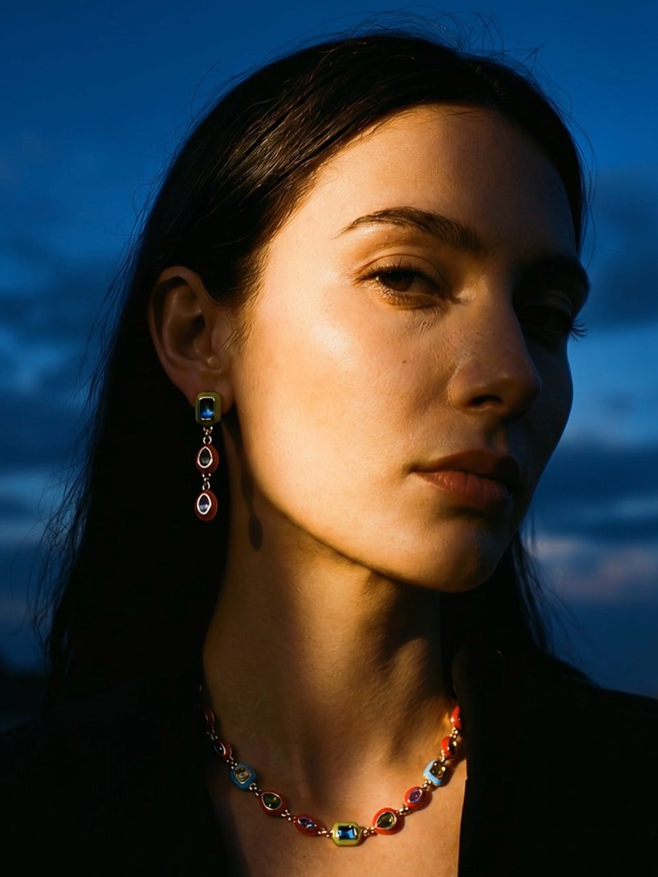 Necklace w/enamel & stones