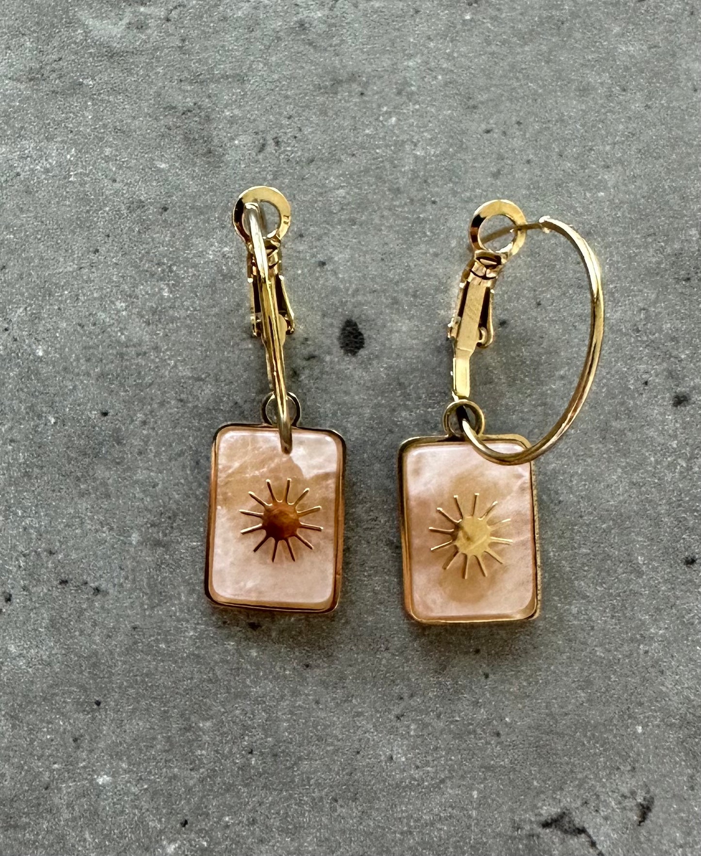 Earrings pink stone