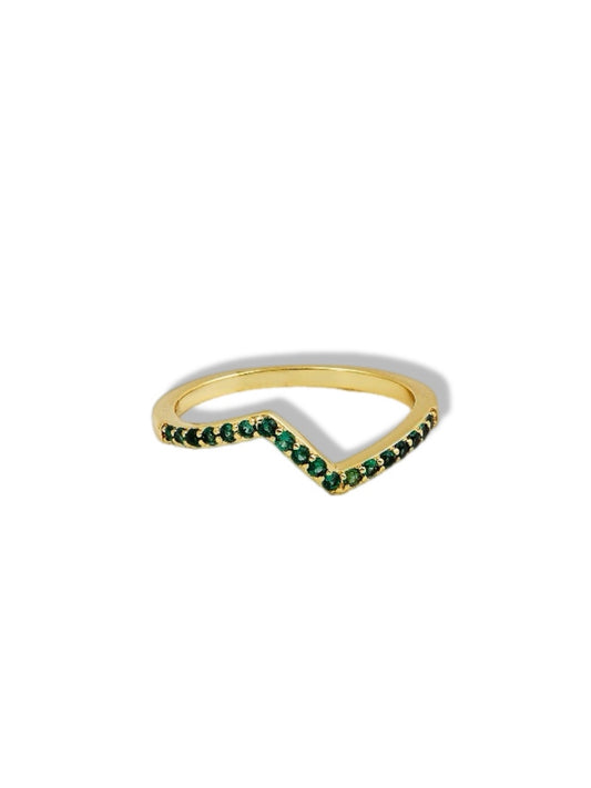 V ring with green stones