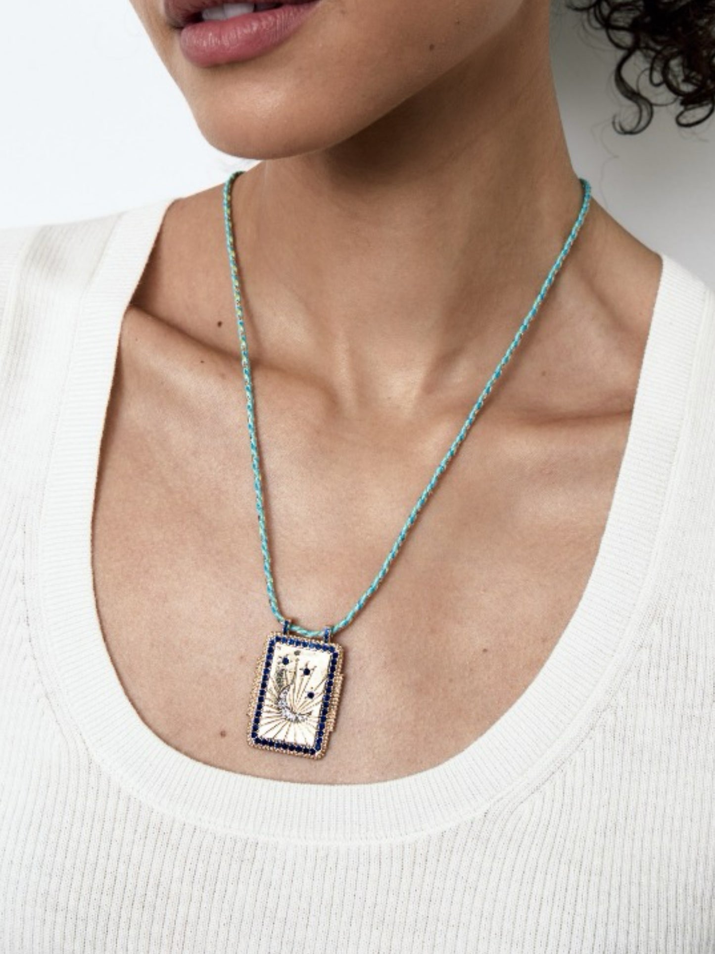 Necklace w/taro signs Moon